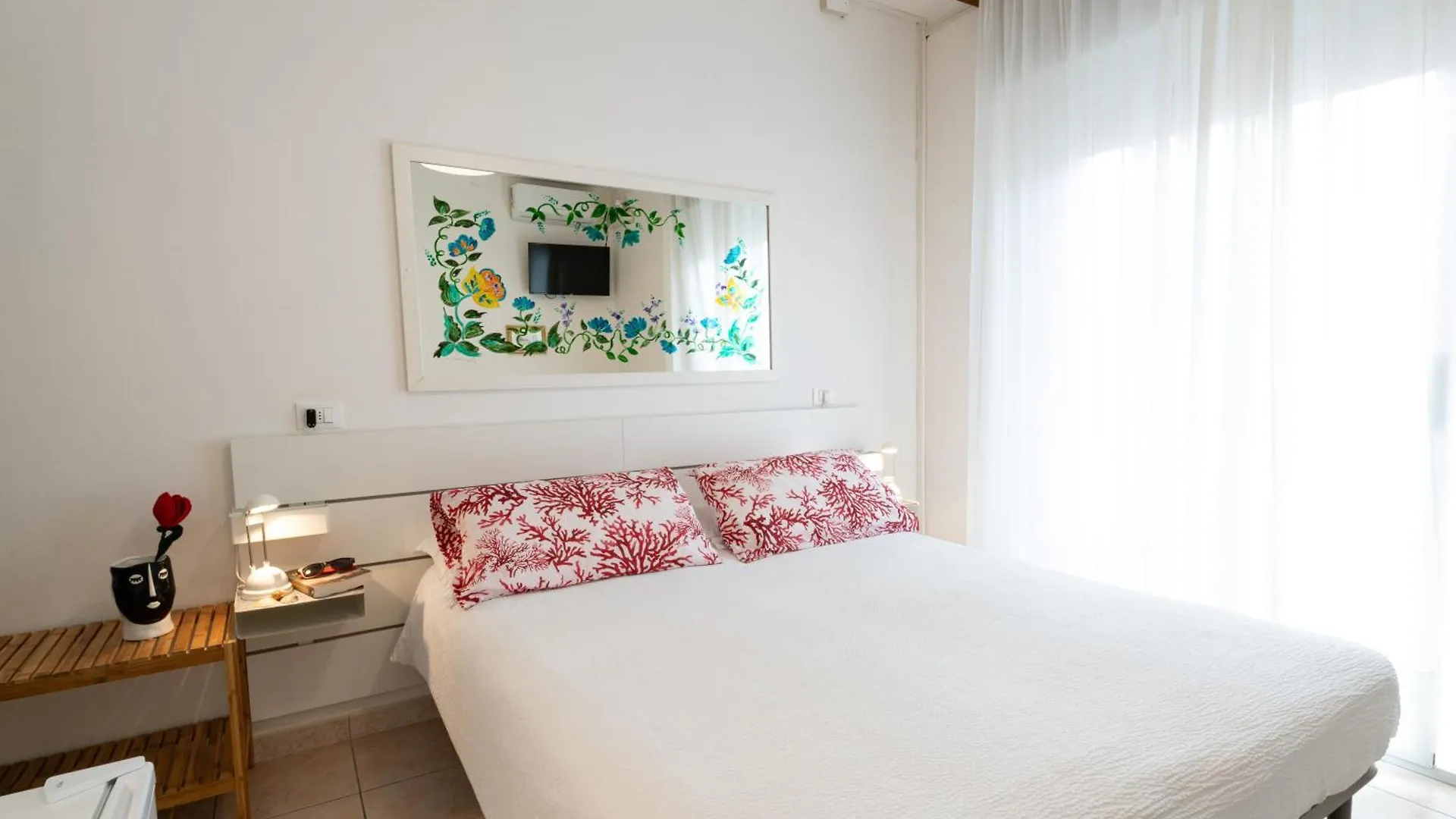 Le Petit Hotel 리도 디 예솔로 3*,
